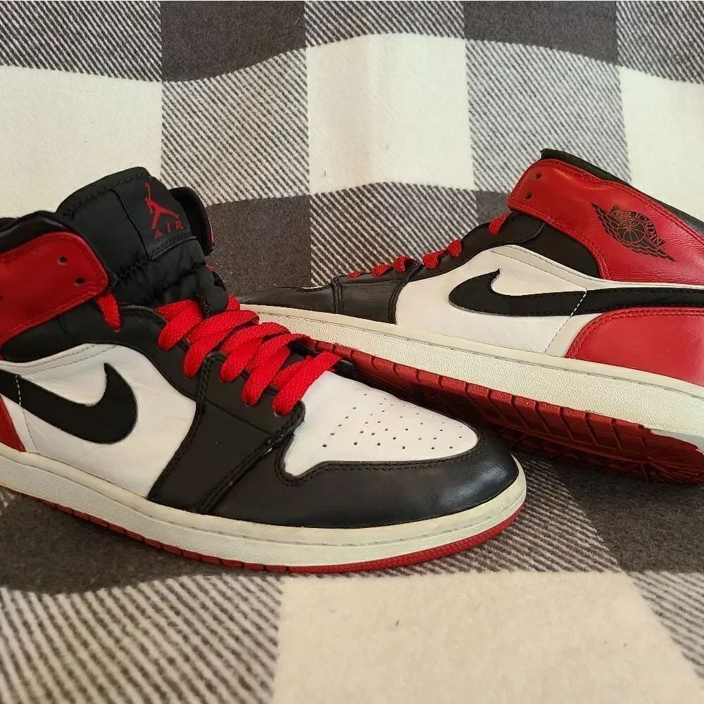 Jordan 1 Old Love
